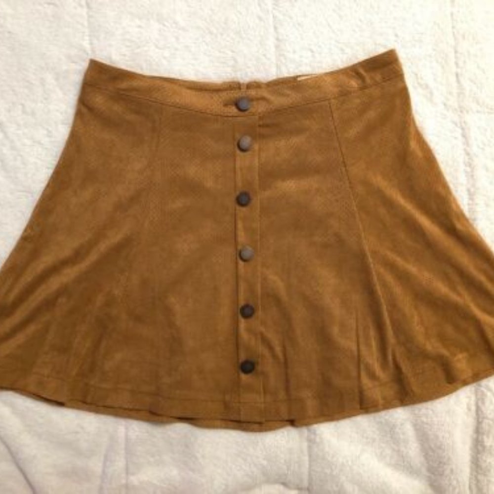 JOLT Women Brown/Tan Faux Suede Flowy Button Skirt - Size 7